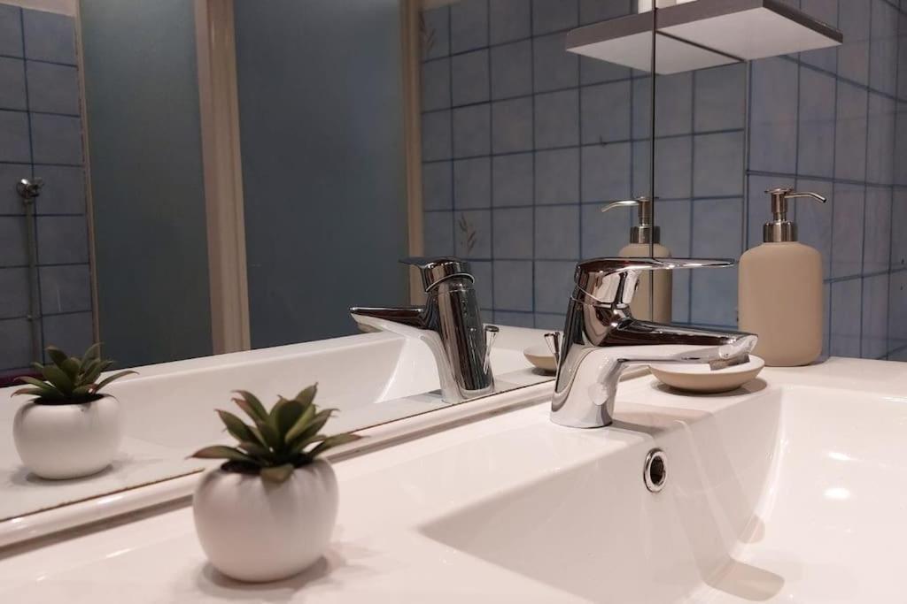 Appartement Spacieux Et Agreable Marseille Luaran gambar